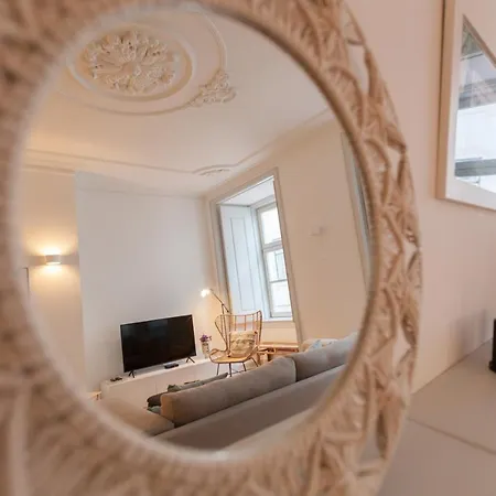 Апартаменты Flh Bacalhoeiros Spacious