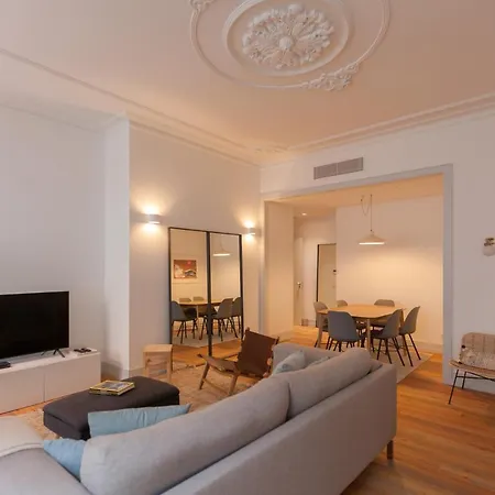 Апартаменти Flh Bacalhoeiros Spacious Лісабон